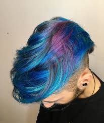 Resultado de imagem para cabelos coloridos em homens tumblr