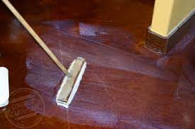 how to apply floor wax