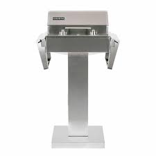 Electric Grill With Pedestal Stand