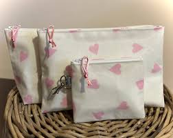 hearts oilcloth pouch set britain