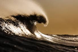 Porque é que as ondas do mar quebram? - Saber Surf