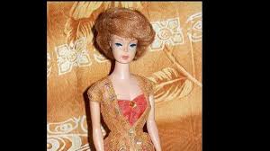 Ruth handler creo la muñeca barbie después de observar que los niños daban roles de adultos a sus muñecas de bebes. Fotos Fotos La Evolucion De Barbie De 1959 Al 2016 Imagenes Imagenes