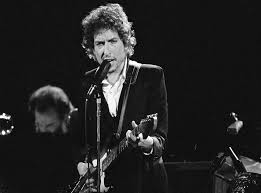 From the sixties protest anthems that made bob dylan a star through to his noirish nineties masterpieces and beyond, no other contemporary songwriter has produced such a vast and profound body of. Bob Dylan S 20 Greatest Albums From Blood On The Tracks To Rough And Rowdy Ways The Independent