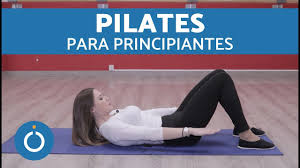 Los ejercicios de pilates se pueden hacer en el piso o en máquinas diseñadas especialmente. Pilates Para Principiantes Pilates Clase Completa Youtube