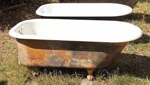 Die alte badewanne wird gegen einen schmucken whirlpool getauscht oder weicht gleich einer großen regendusche. Badewanne Entsorgen So Geht S Richtig Entsorgen Org