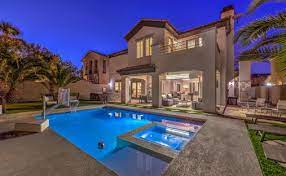 luxury homes with pool in las