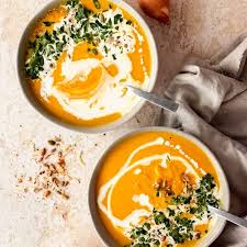 easy slow cooker pumpkin soup baking