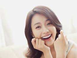 She is best known for her leading roles in the television dramas brilliant legacy, dong yi, and w, as well as the film cold eyes for which she won best actress at the blue dragon film awards. Han Hyo Joo Biography Height Weight Facts Affairs Husband