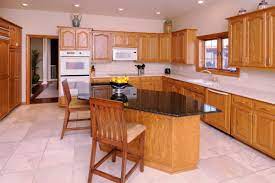 what color countertops with honey oak