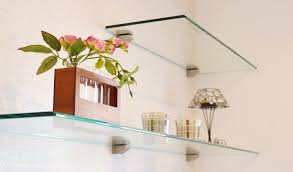 7 Advantages Of Glass Shelves In Your