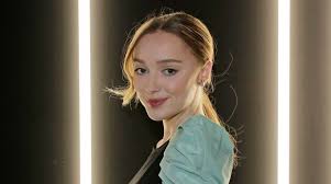 #phoebe dynevor #phoebedynevoredit #pdynevoredit #bridgertoncastedit #flawlessbeautyqueens #phoebe dynevor #pdynevoredit #bbelcher #dailynetflix #chewieblog #flawlessbeautyqueens. Phoebe Dynevor S Boyfriend Family What To Know About Her My Imperfect Life