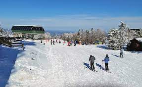 10 best ski resorts near boston 2023