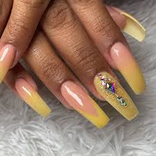 Using these colors will give a stunning look to your nails. 50 Gorgeous Yellow Acrylic Nails To Spice Up Your Fashion In 2021