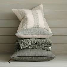 best s for throw pillows