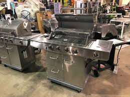 Featuring 48,000 btus of cooking power and 480 square inches of cooking space, you'll be serving steaks and burgers for the whole family with ease. Backyard Grill 4 Burner Stainless Steel Bbq With Side Burner