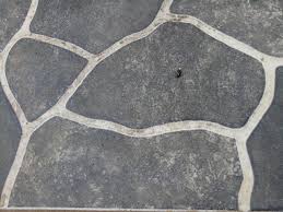 ceramic floor with river stone texture