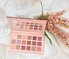 eyeshadow palette makeup natural pink