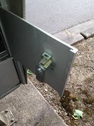 Despite the age i really liked the box and. How To Replace A Mailbox Lock In Under Five Minutes