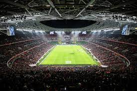 I would like to open a new thread that deals with the proposed new hungarian national stadium (puskás ferenc stadium) that was officially the new stadium is going have 40.000 seats with a possible expansion to 55.000 seats for big events and is going to be a futball arena without a track for athletics. Puskas Arena Budapest The Stadium Guide