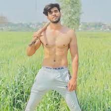 Indian Gay 🏳️‍🌈🔞 on X: He's just getting ready to f*ck you in the  fields. Special mention to the BULGE. t.coHJU4Ukdc0Q  X