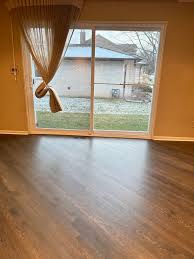 square feet of hardwood flooring