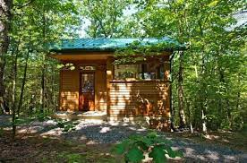 Модерна дървена къща в гората. Malka Drvena Ksha V Gorata Do Rekata Grandecor Bg