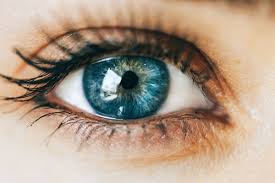 recover from cataract surgery