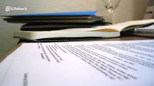 The UVic Writer s Guide  The Essay Narrowing Your Topic  cover     No mistakes will be forgiven in a covering letter  None  not one  You re  not under a time limit when writing your covering letter  unless you see  the job    