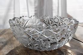 Vintage Crystal Clear Glass Bowl Daisy