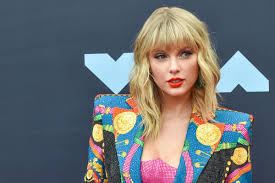 While the minimum age for lasik surgery is 18 years old, there is technically no age limit for laser vision correction. Taylor Swift Got Laser Eye Surgery What To Expect After It Is Done