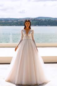 wedding dress vera at