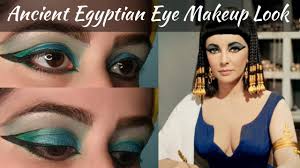 ancient egyptian eye makeup look