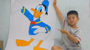 Vẽ Hình Vịt Donald Khổng Lồ Draw and coloring Donald Duck DIY SuRich  Toysreview - YouTube