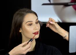 expert tips for a stand out makeup look