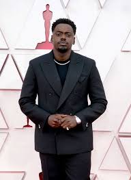 Kaluuya on sunday won his first oscar for his supporting role as. Pf69f1vtpelmrm