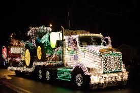 Christmas parade float themes as you know, the basic christmas categories are the nativity or santa. Holiday Parade Lumberton Setx Family