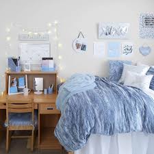 Walls That Wow College Dorm Room