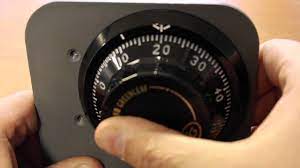 Turn it 90 degrees in either direction. How To Open A Mechanical Combination Safe Lock Youtube