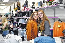 plato s closet opens in wb twp commons