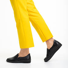 Pantofi dama negri din piele ecologica Caressa - Kalapod
