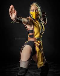 Making his debut as one of the original seven playable characters in. Scorpion Mortalkombat Mortal Kombat Cosplay Cosplay Mortal Kombat