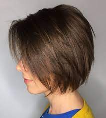 Why not rock it with this classic rockstar look that features full bangs and shoulder this is another hairstyle for thin hair with the same shoulder length layered hair. Layered Brown Bob For Fine Hair Bob Hairstyles For Fine Hair Short Hair With Layers Layered Bob Hairstyles