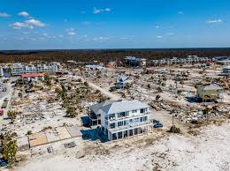 She couldn't help but look back. Among The Ruins Of Mexico Beach Stands One House Built For The Big One The New York Times