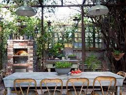 15 outdoor rooms for entertaining