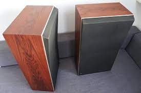 Although modern manufacturers are becoming a little more adventurous. Bang Olufsen Beovox S60 Vintage Speakers Catawiki