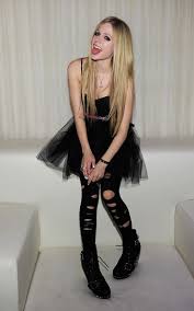 Avril ramona lavigne, мфа (англ.) ˈævrɨl ləˈviːn, мфа (фр.) avˈril laˈviɲ; Image Result For Avril Lavigne 2000 Avril Lavigne Style Avril Lavigne Avril Levigne