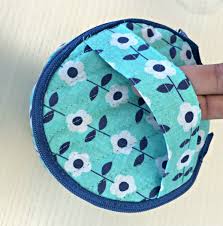 round makeup bag with inside pockets