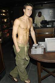 34 former abercrombie fitch employee