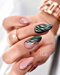 30 sophisticated emerald green nails