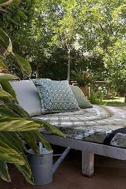 20 Diy Outdoor Bed Projects Ideas